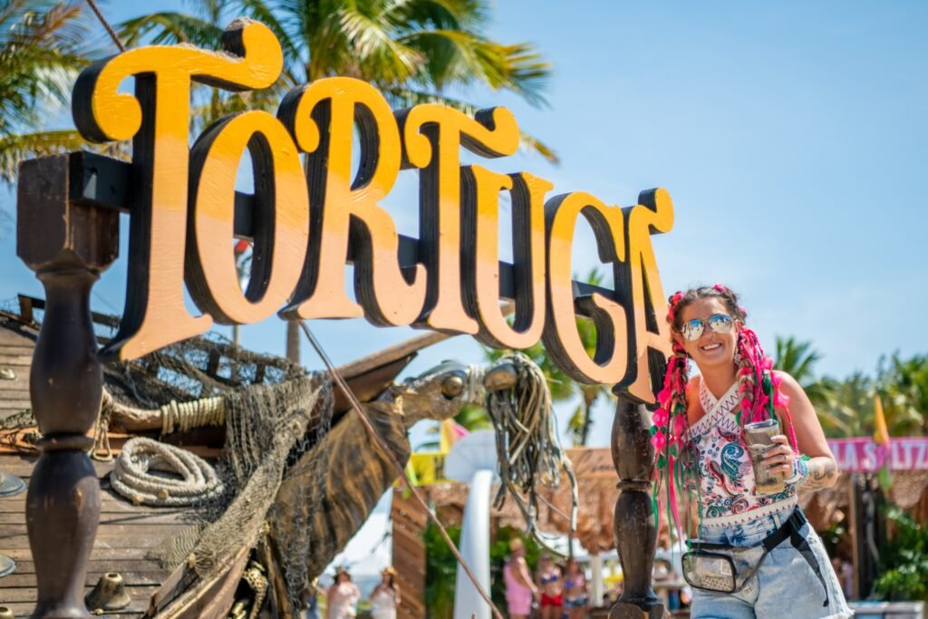 Get in, Beaches – We Set Course for Tortuga!