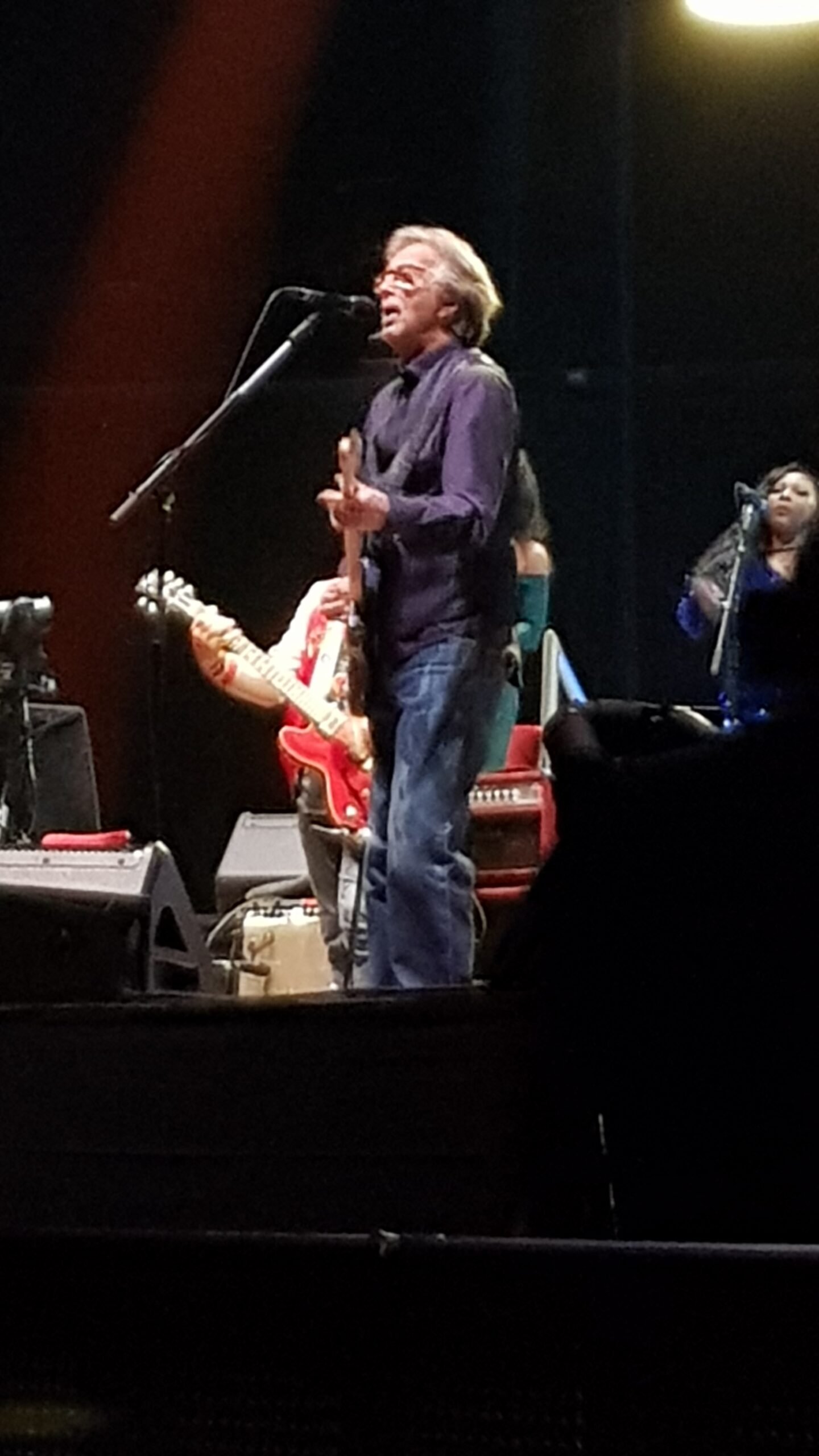 Eric Clapton – The Master of Blues and Emotion