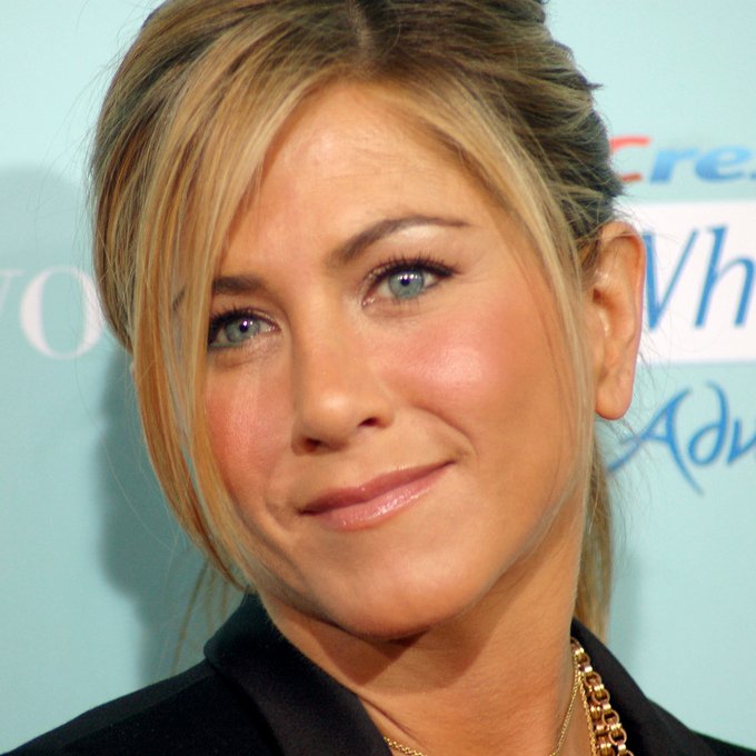 Rachel Green – Friends (1994 - 2004)