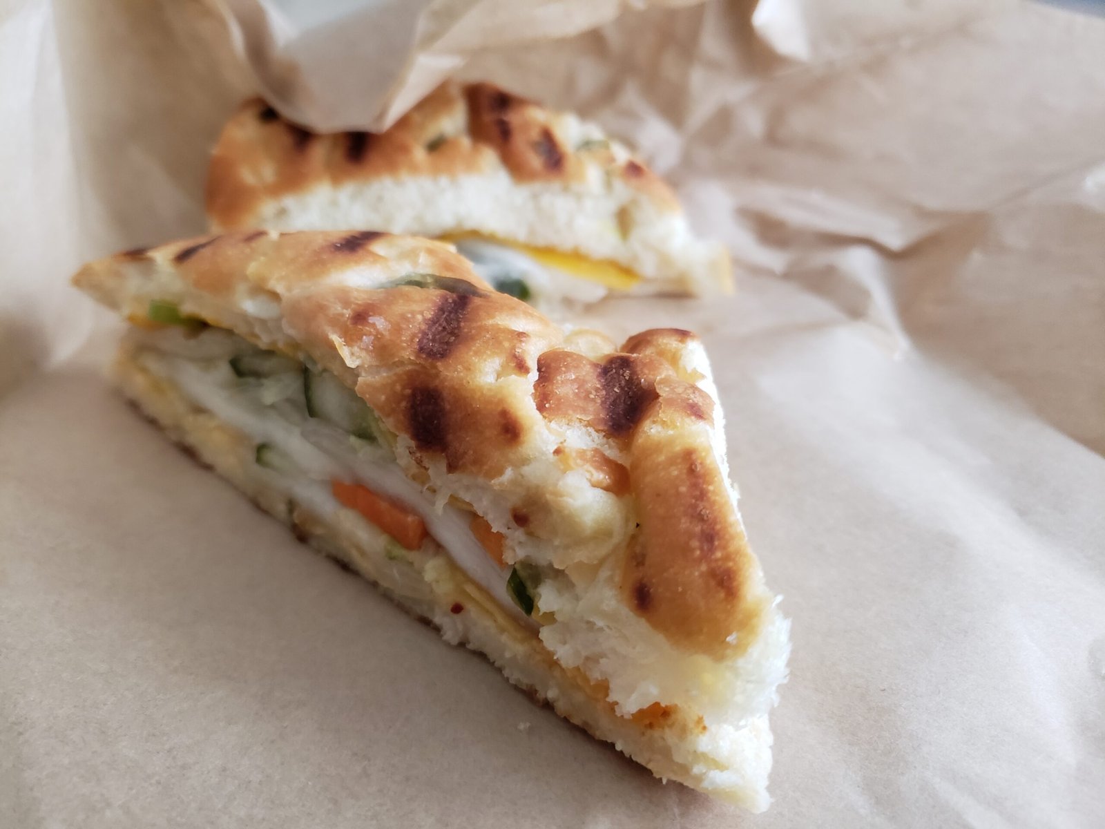 Kimchi Grilled Cheese (Korea x USA 🇰🇷🇺🇸)