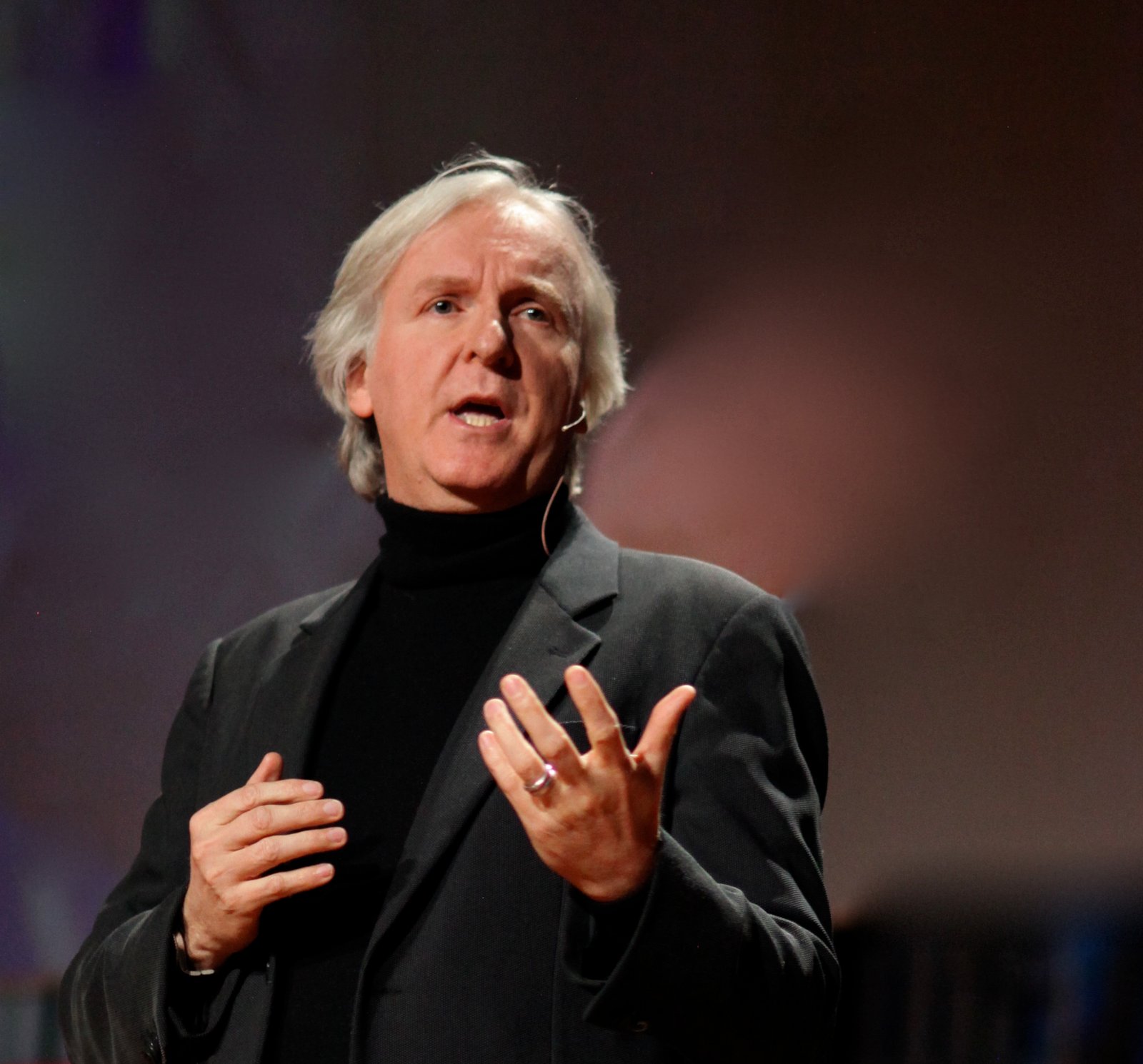 James Cameron: The Master of Blockbusters (image credits: wikimedia)