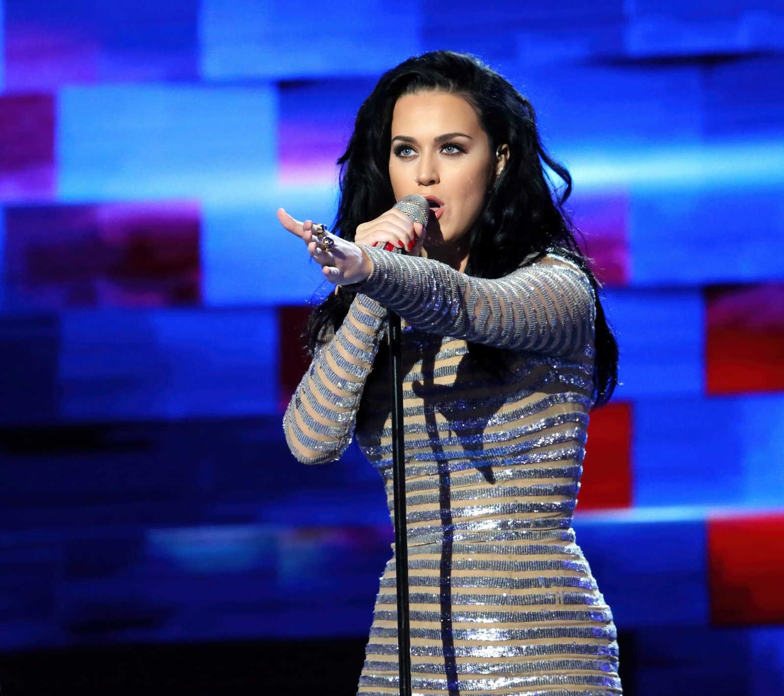 12. 