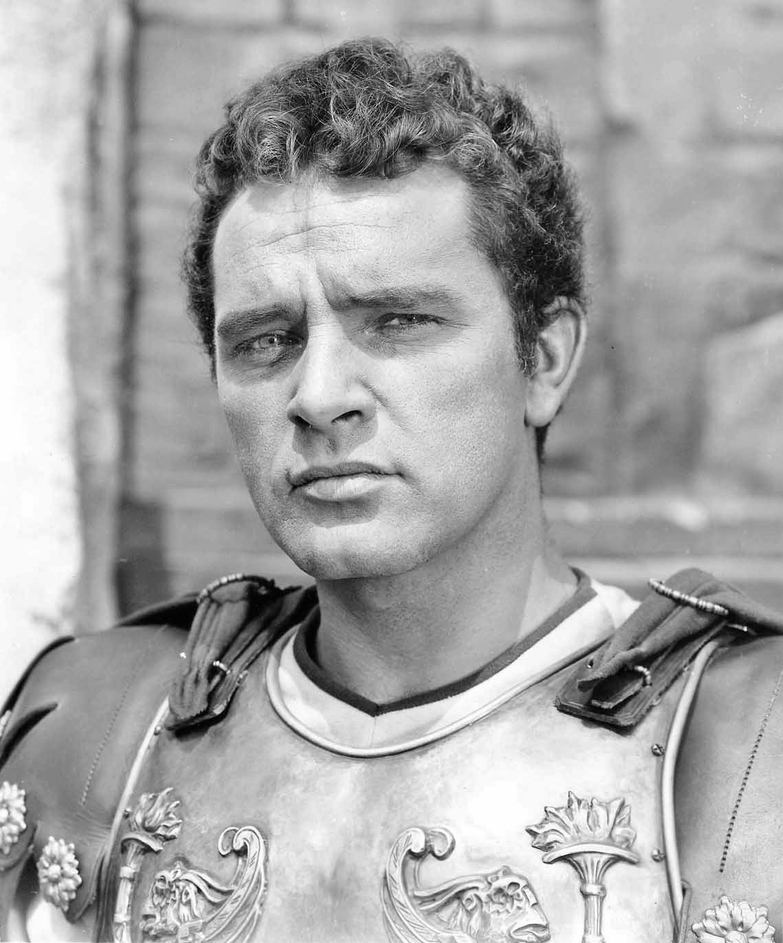 Richard Burton: A Six-Time Oscar Loser (image credits: wikimedia)