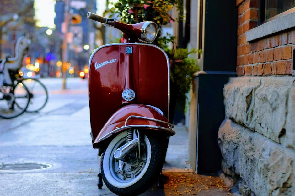 The History and Success of the Piaggio Vespa: An Icon on Two Wheels