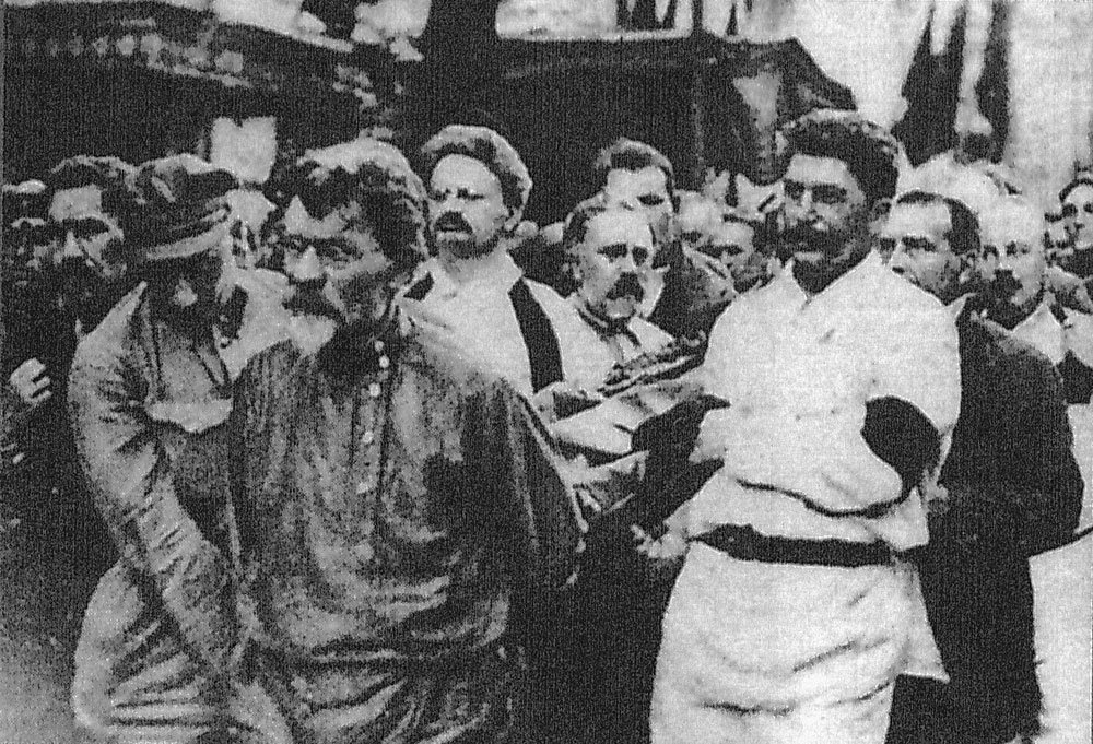 18. Trotsky & Stalin (image credits: wikimedia)