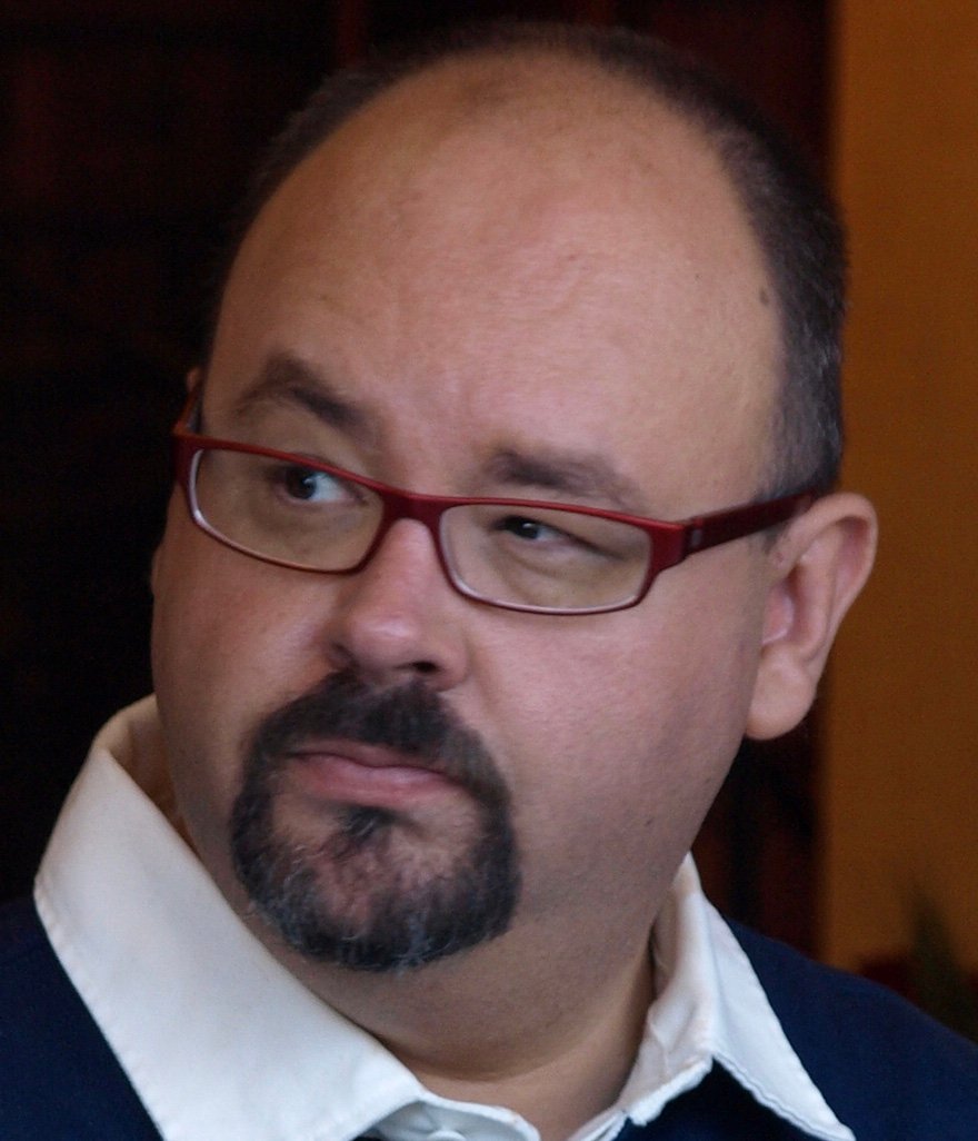 The Shadow of the Wind by Carlos Ruiz Zafón (image credits: wikimedia)