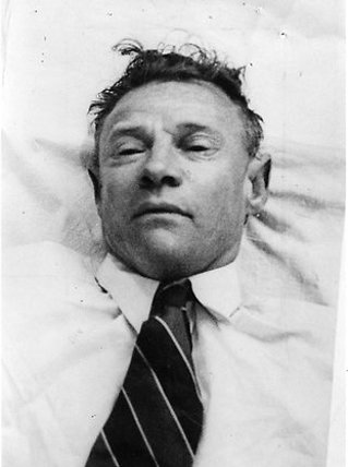 The Tamám Shud Case (1948) 🕵️‍♂️ (image credits: wikimedia)
