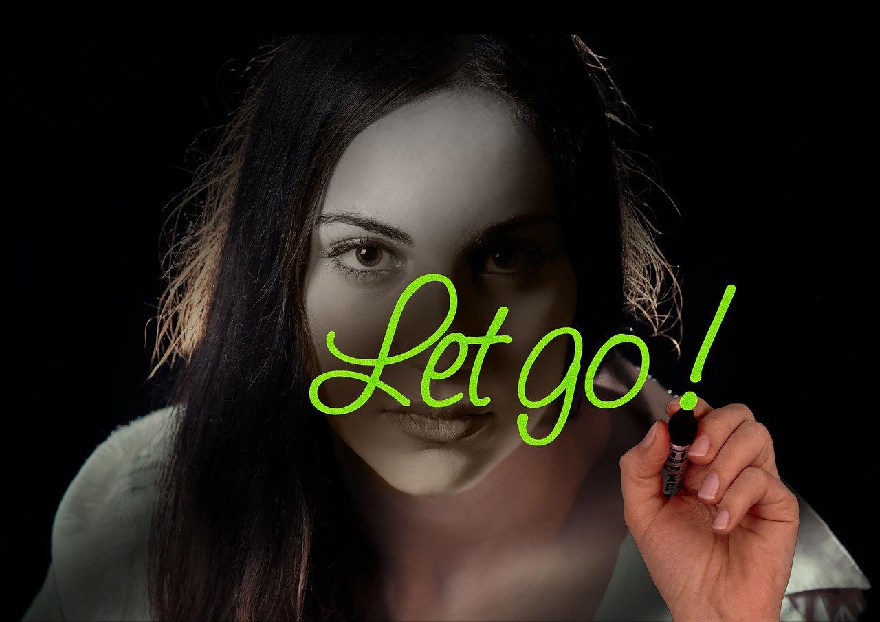 4. Holding Onto Negativity 😡 (image credits: pixabay)