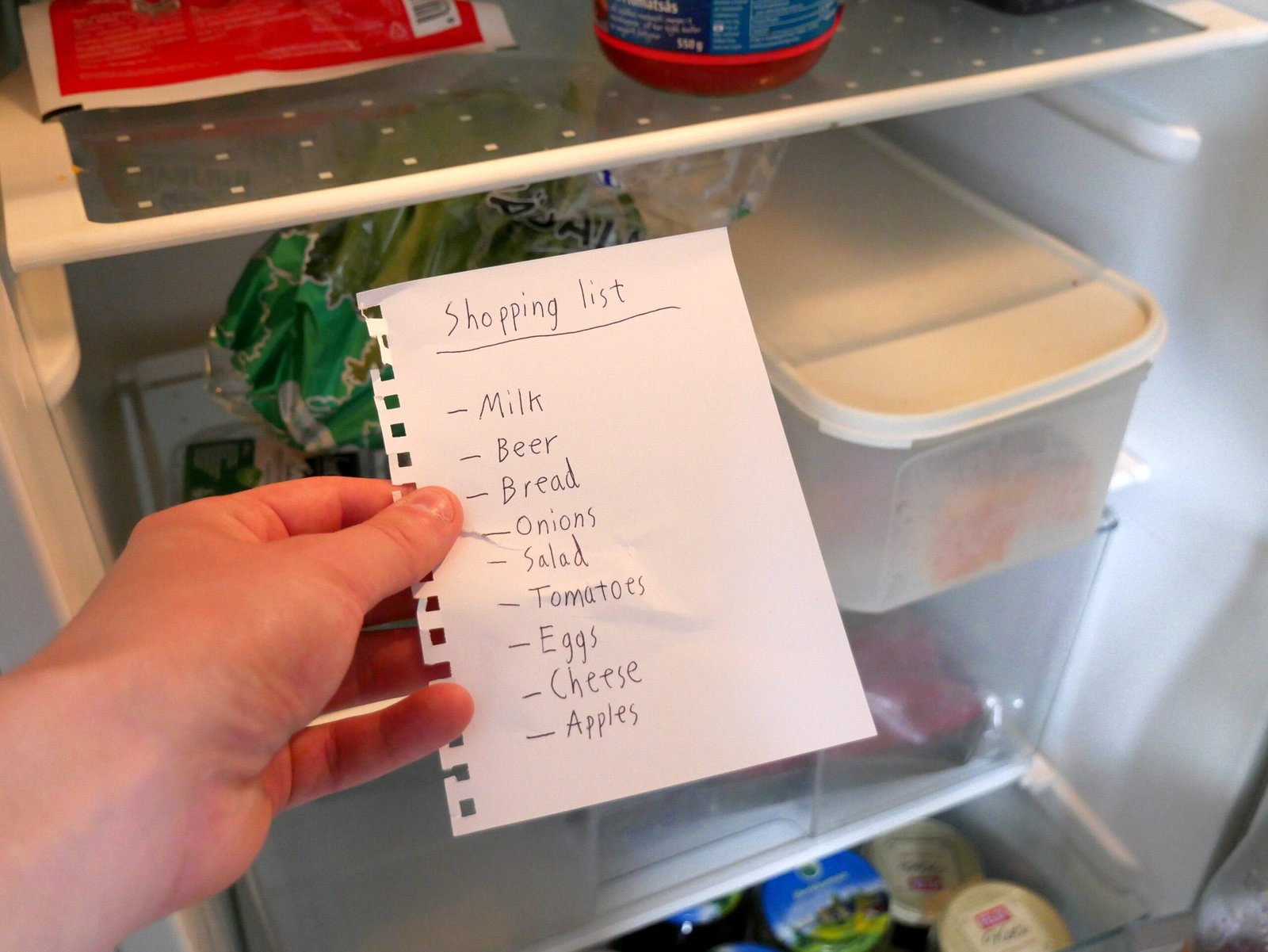 Make a Shopping List & Stick to It (image credits: wikimedia)