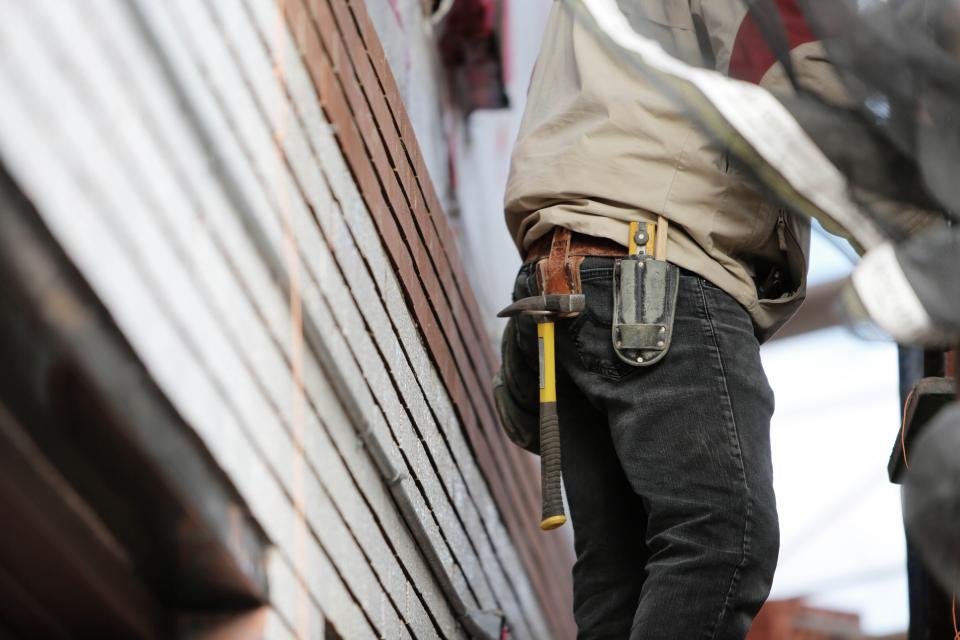 Construction Workers – Building the Future (image credits: stocksnap)