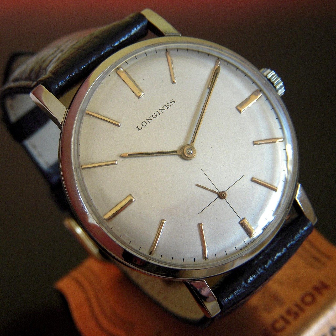 Longines: A Legacy of Precision (image credits: pixabay)