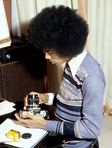 7. Michael Jackson at Motown 25 (1983) (image credits: wikimedia)