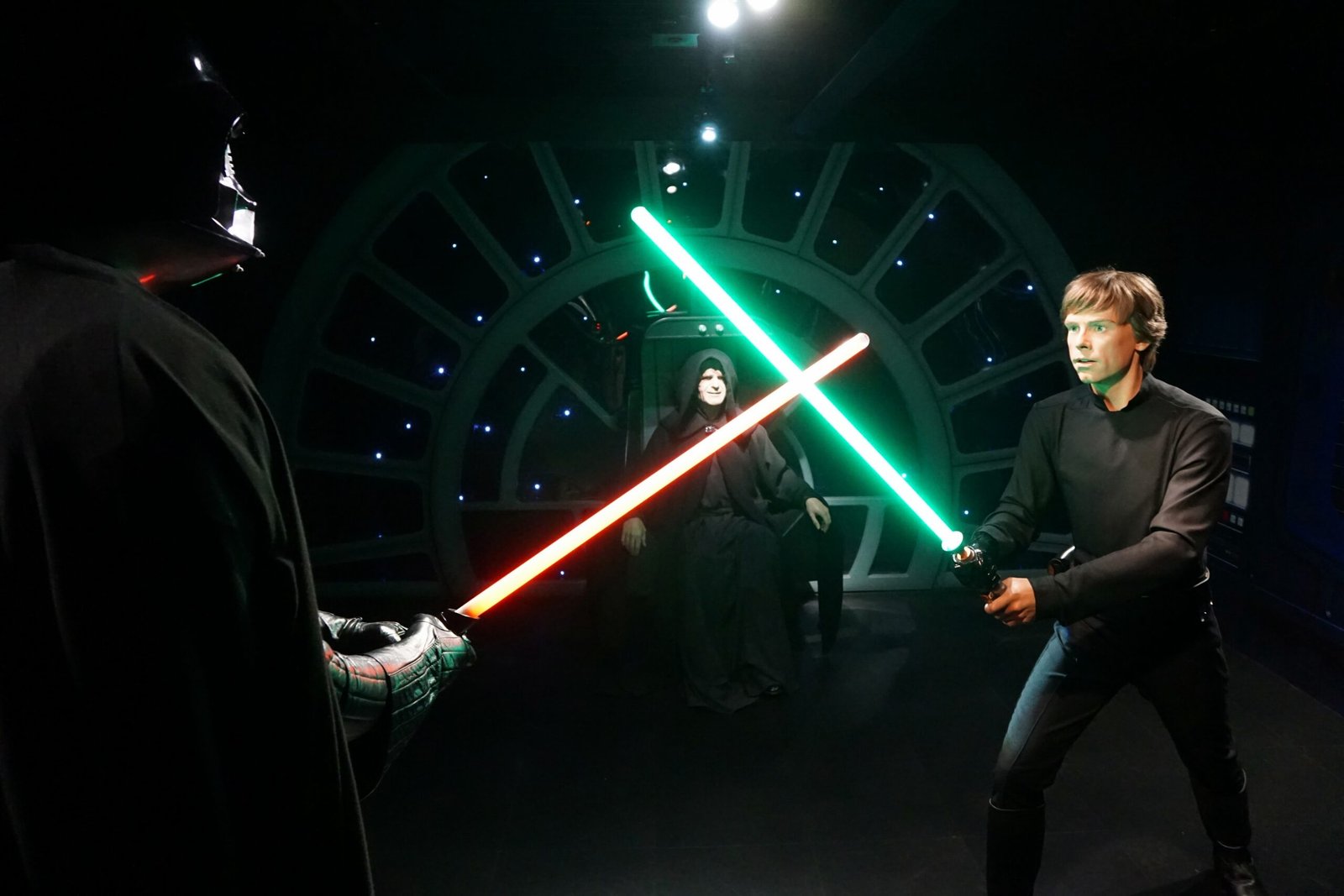 Star Wars Revolutionizes Hollywood (1977) (image credits: wikimedia)