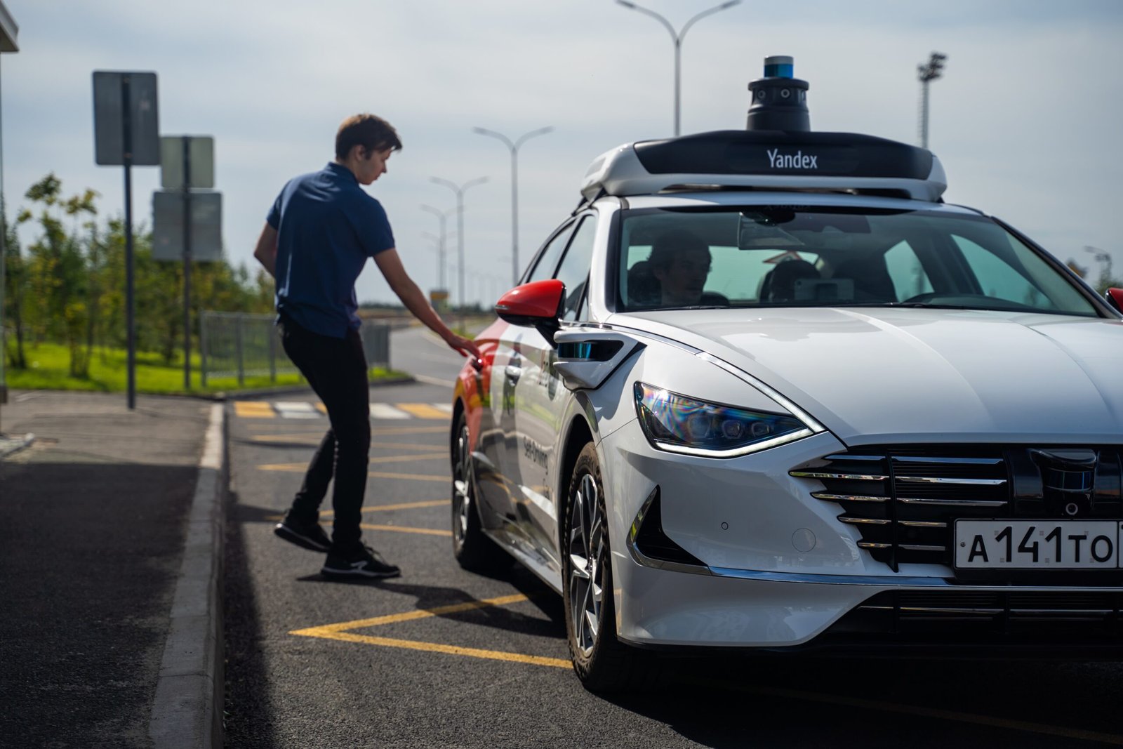 13. Robotaxis (image credits: wikimedia)
