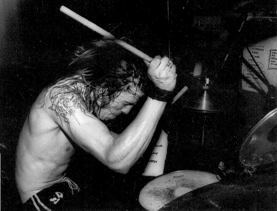 Dave Grohl – The Rock Powerhouse (image credits: wikimedia)