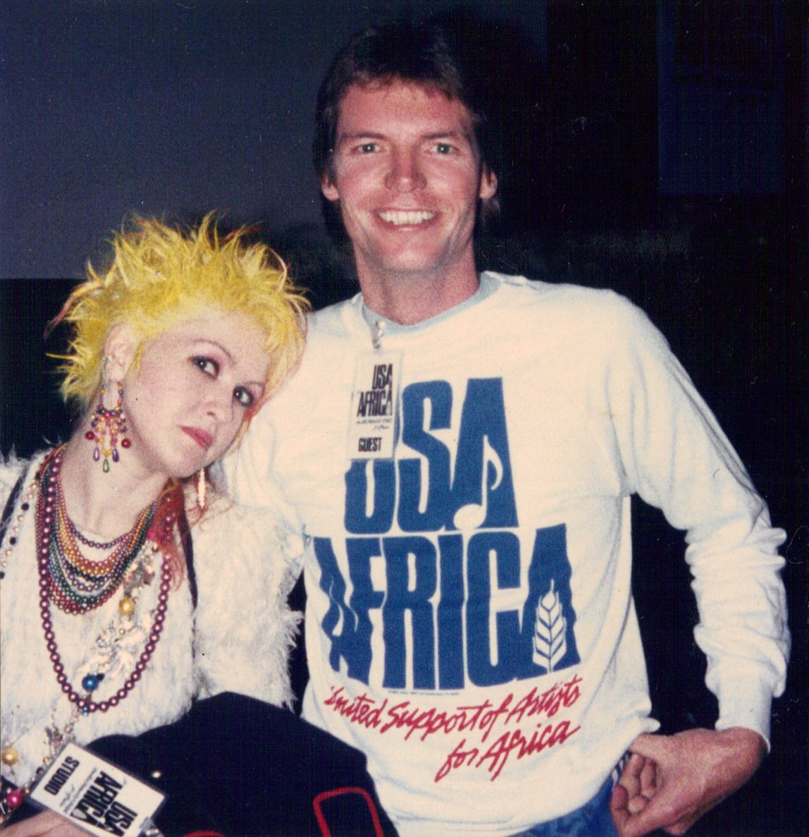 “We Are the World” – USA for Africa (1985) (image credits: wikimedia)