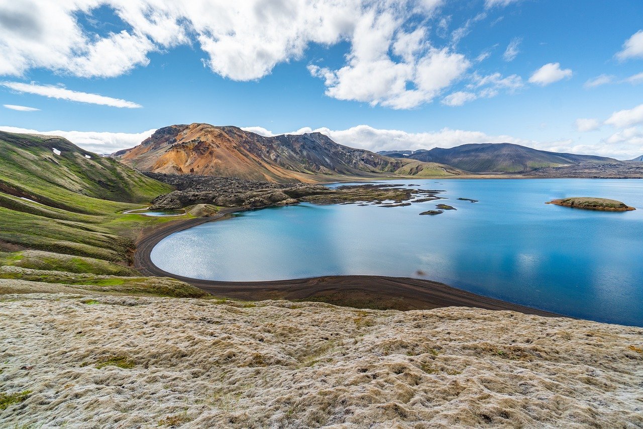9. Iceland (image credits: pixabay)