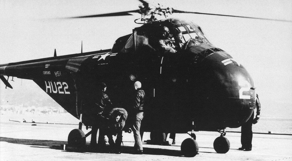 Helicopter & Submarine Tours (image credits: wikimedia)