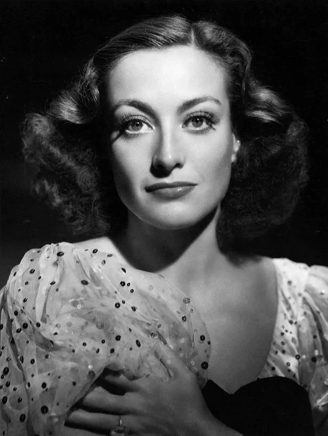 Joan Crawford (1977) – “Don’t you dare ask God to help me.” (image credits: wikimedia)