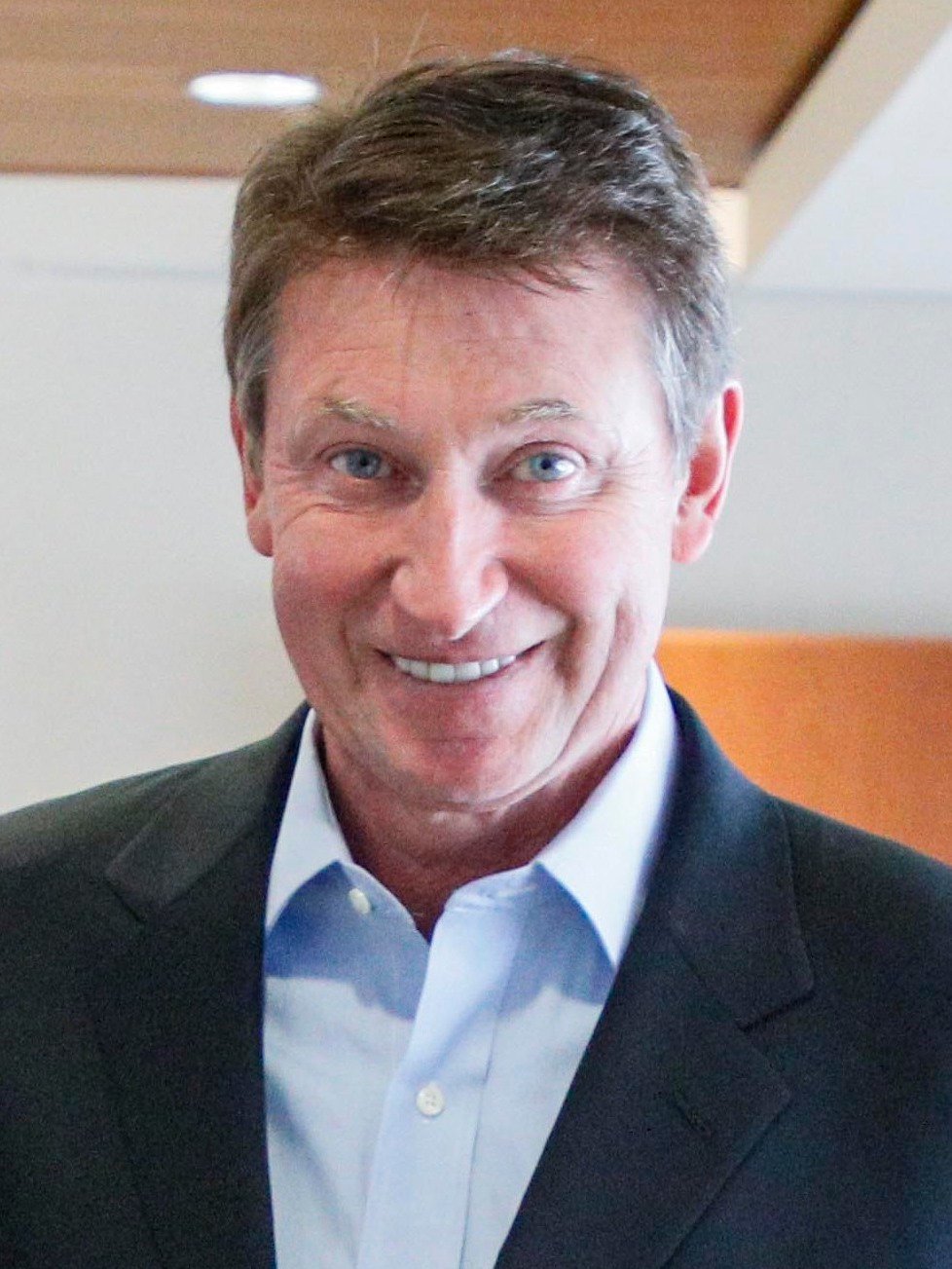 Wayne Gretzky (Ice Hockey) (image credits: wikimedia)