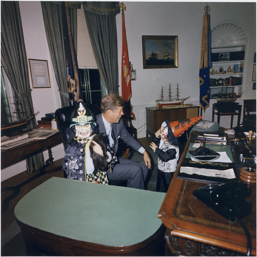 Secret White House Tapes Offer New Clues (image credits: rawpixel)