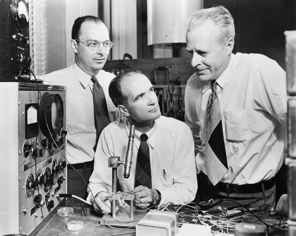 You Probably Don't Know These People, But They're Among the World's Smartest – Meet the Double Nobel Prize Winners!