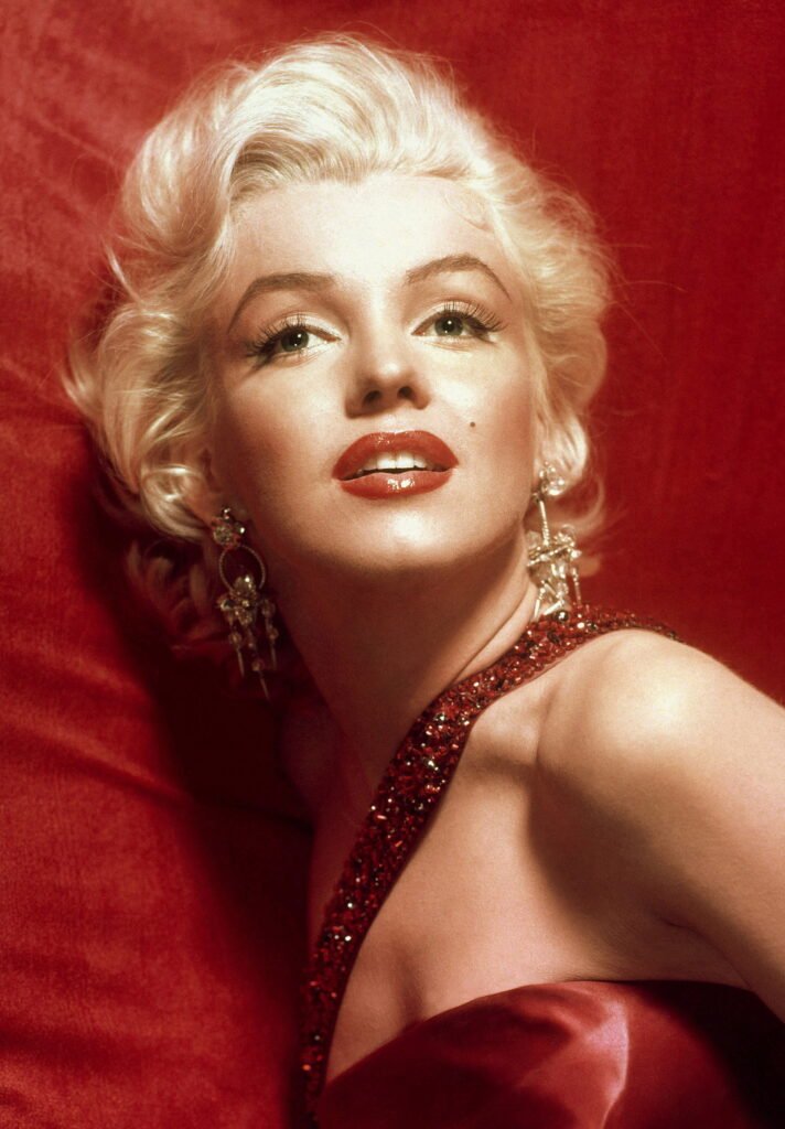 Tragic Endings: 15 Celebrities, Artists, and Politicians Who Didn't Die of Natural Causes