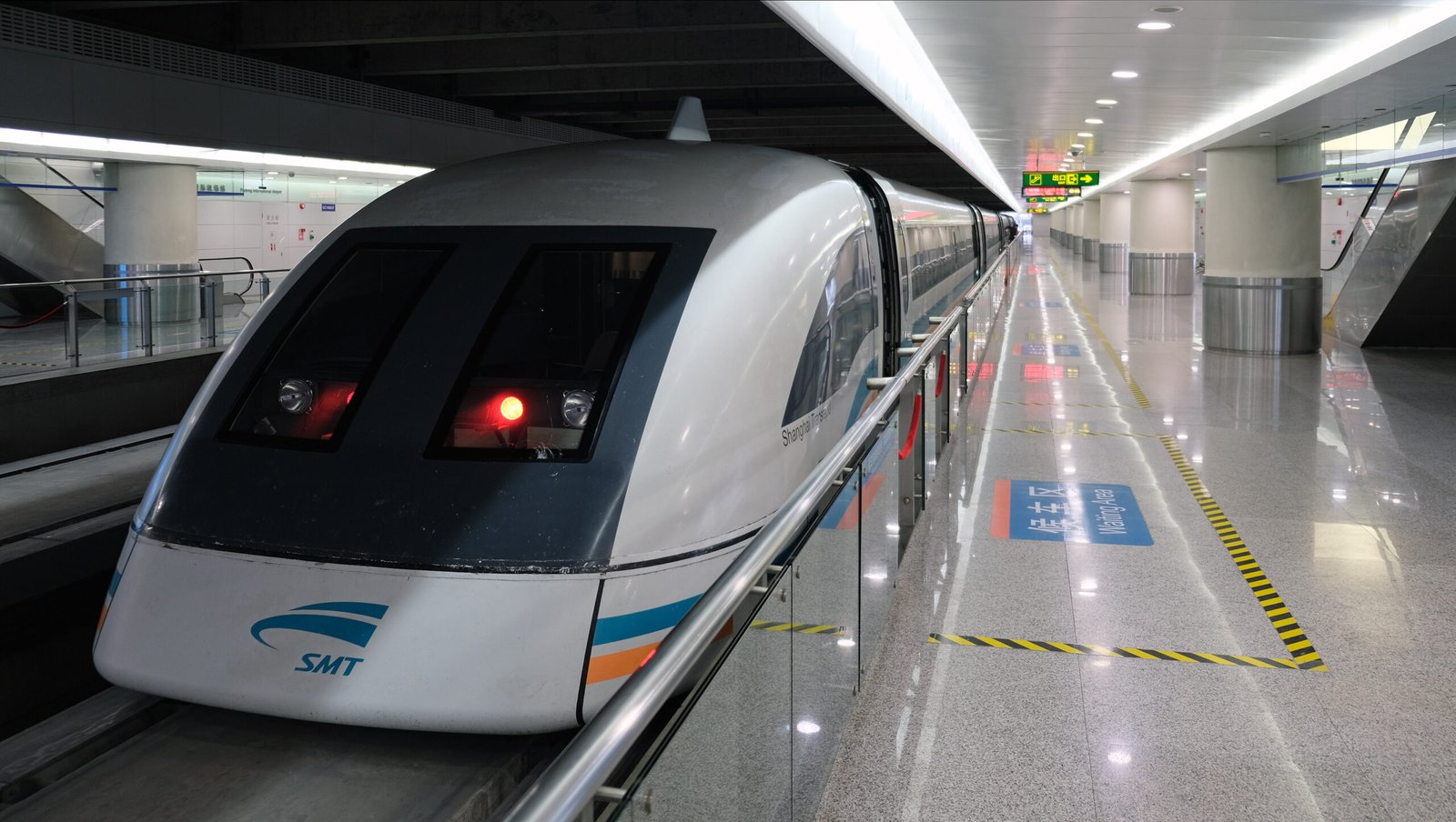 Maglev Trains – The Future of Speed (image credits: wikimedia)