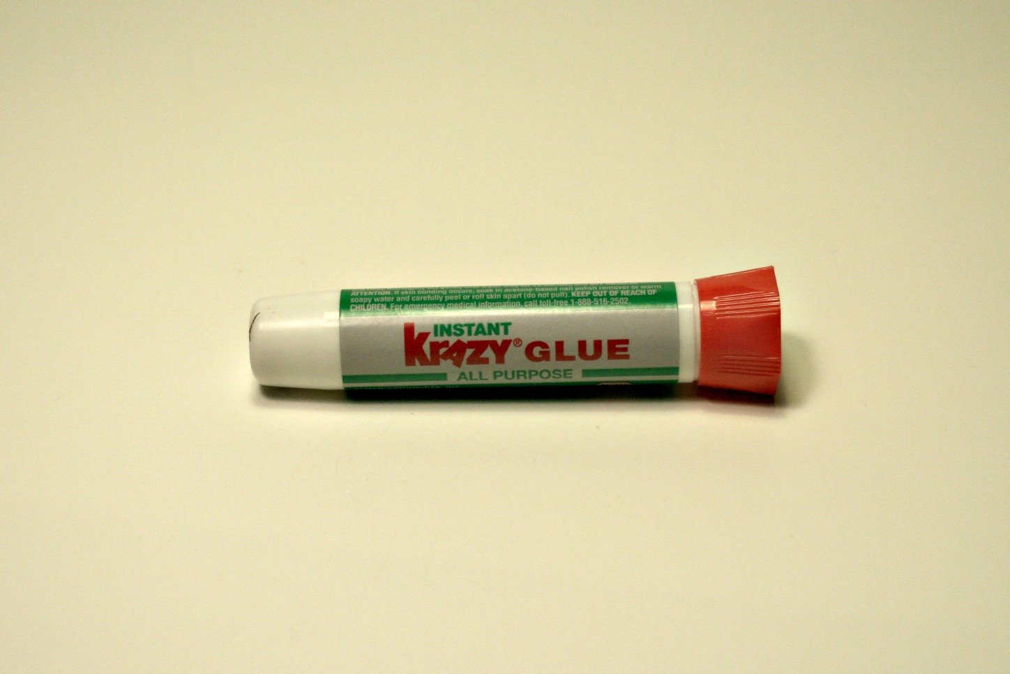 Super Glue – War Wounds to Everyday Fixes (image credits: wikimedia)