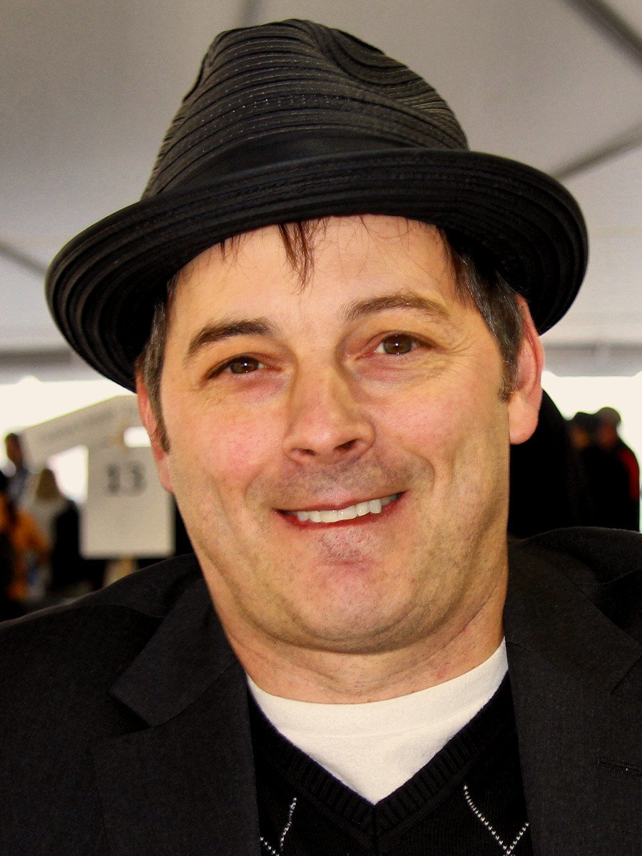 13. Lawn Boy by Jonathan Evison (image credits: wikimedia)