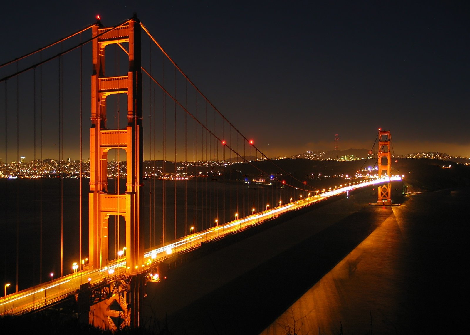 The Golden Gate Bridge (image credits: wikimedia)