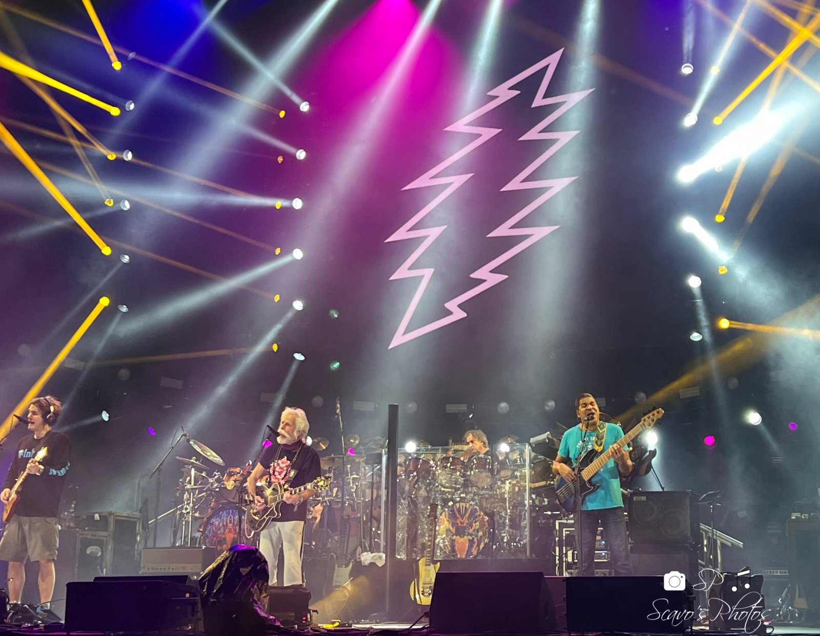 Dead & Company: Dead Forever Residency (image credits: wikimedia)