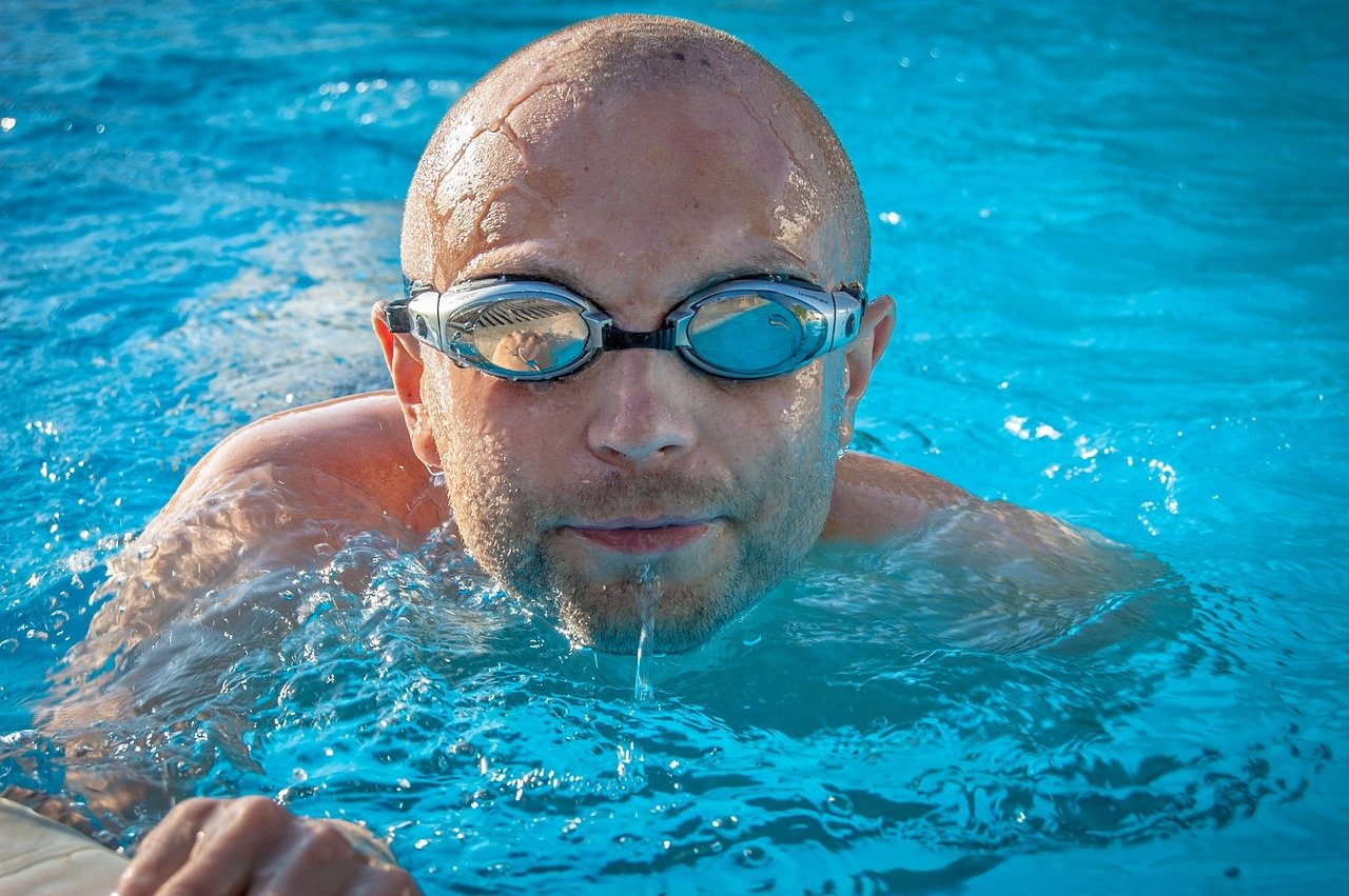 Swimming 🏊 (image credits: pixabay)