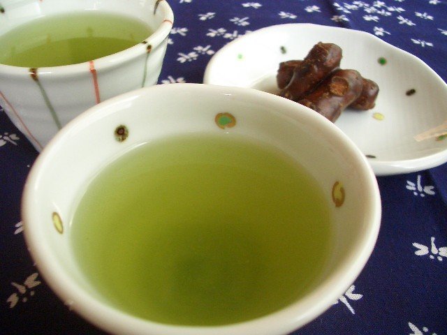 Green Tea 🍵 (image credits: wikimedia)