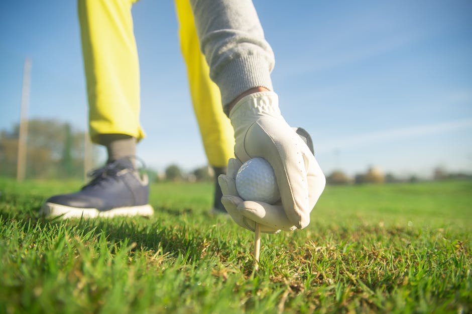 8. Golfing ⛳ (image credits: pexels)