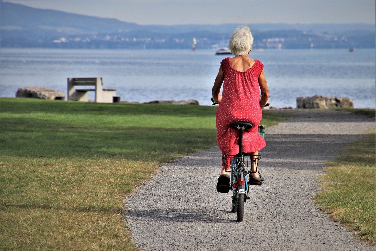 Redefining Aging (image credits: pixabay)