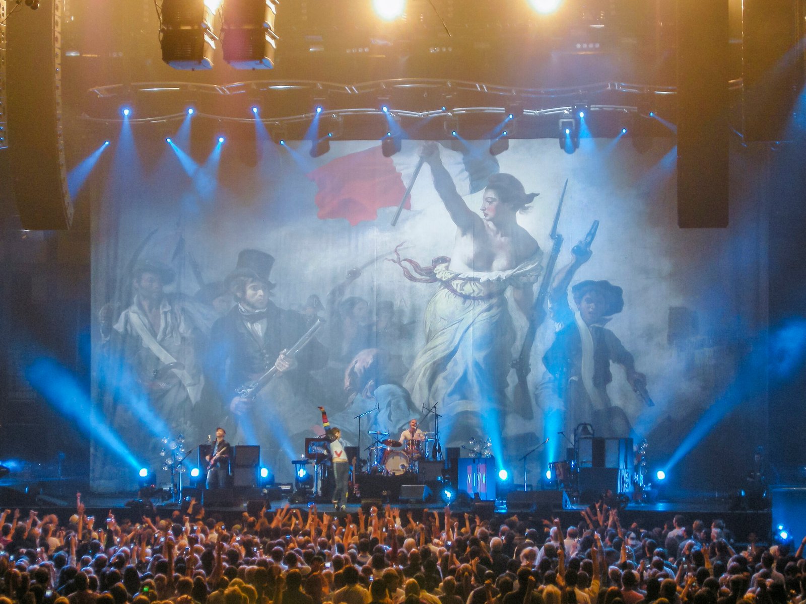 Viva La Vida Breaks Records (2008) (image credits: wikimedia)