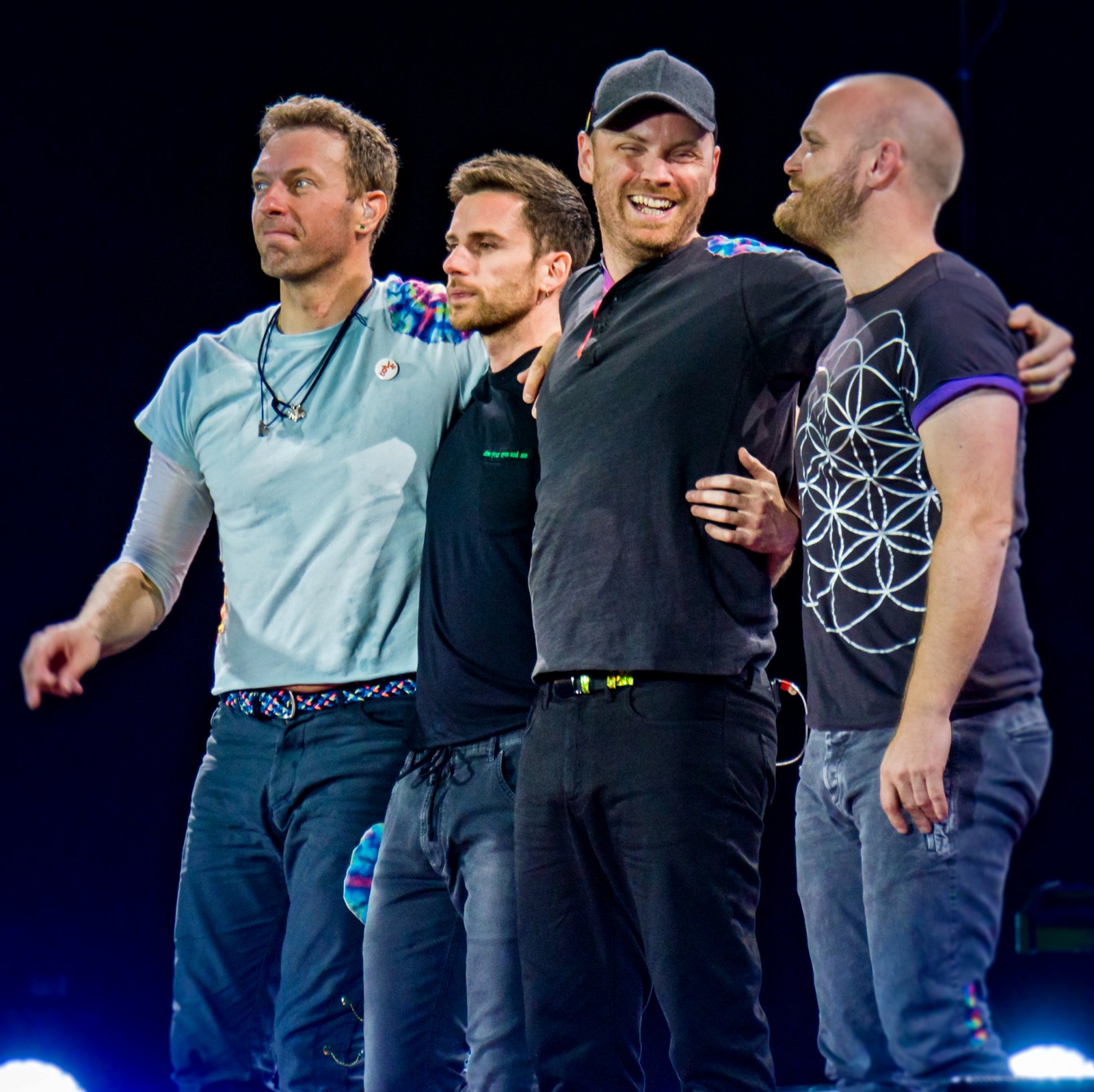 Coldplay’s Worldwide Tours and Their Monumental Impact (image credits: wikimedia)