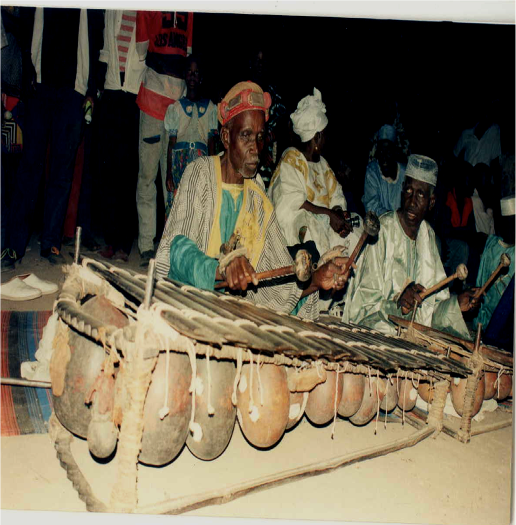 4️⃣ Balafon (West Africa) – The African Xylophone 🎼 (image credits: wikimedia)