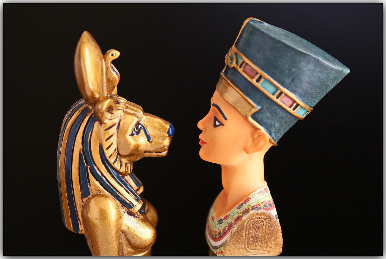 Cleopatra Wasn’t Egyptian (image credits: pixabay)
