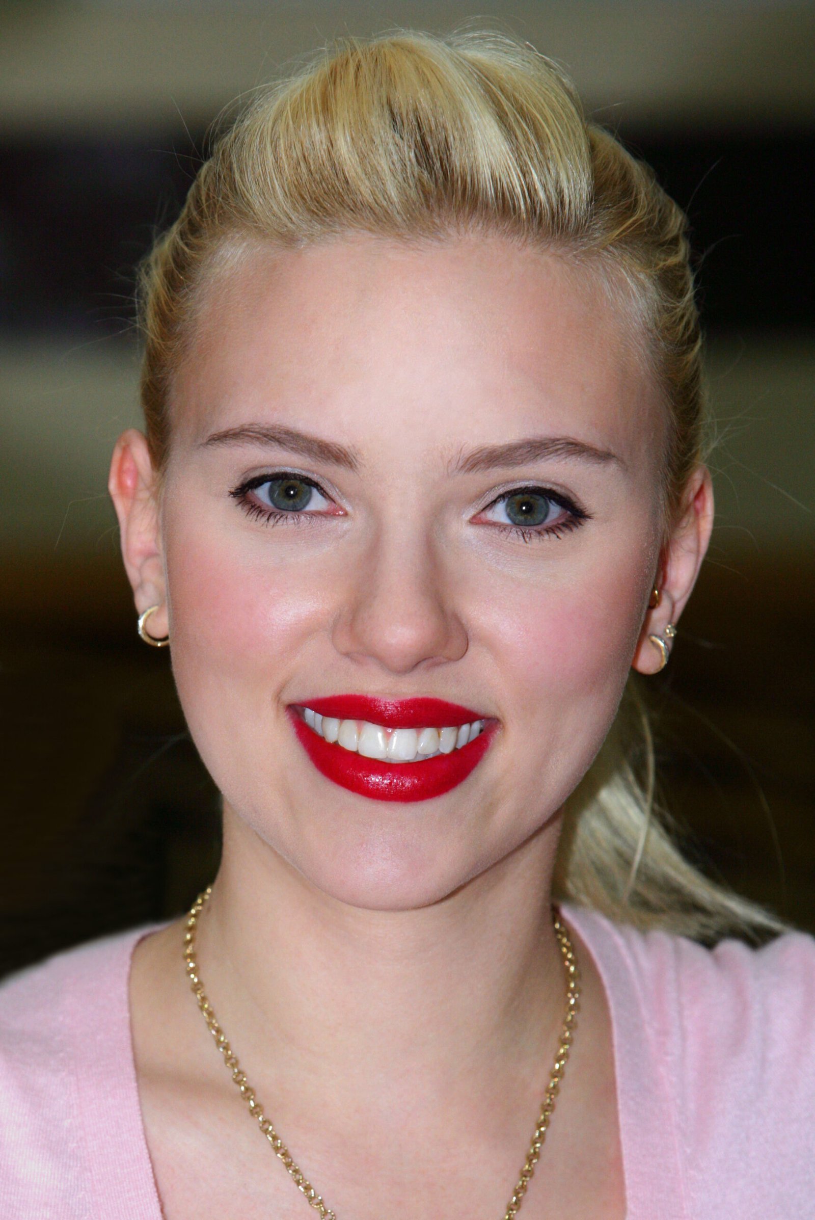 1. Scarlett Johansson and Her Political Twin Brother (image credits: wikimedia)