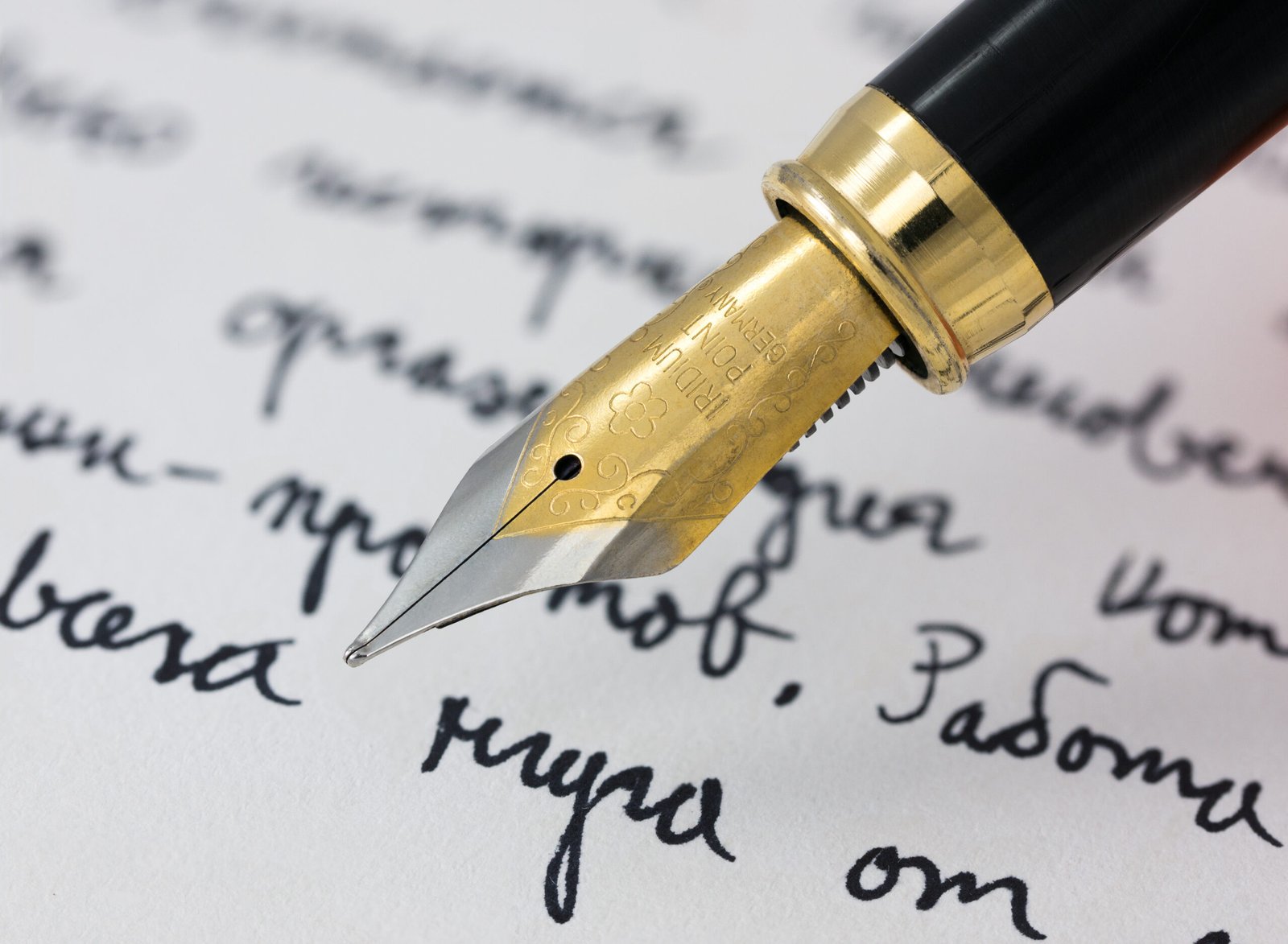 Writing Styles: Simplicity vs. Elegance (image credits: wikimedia)