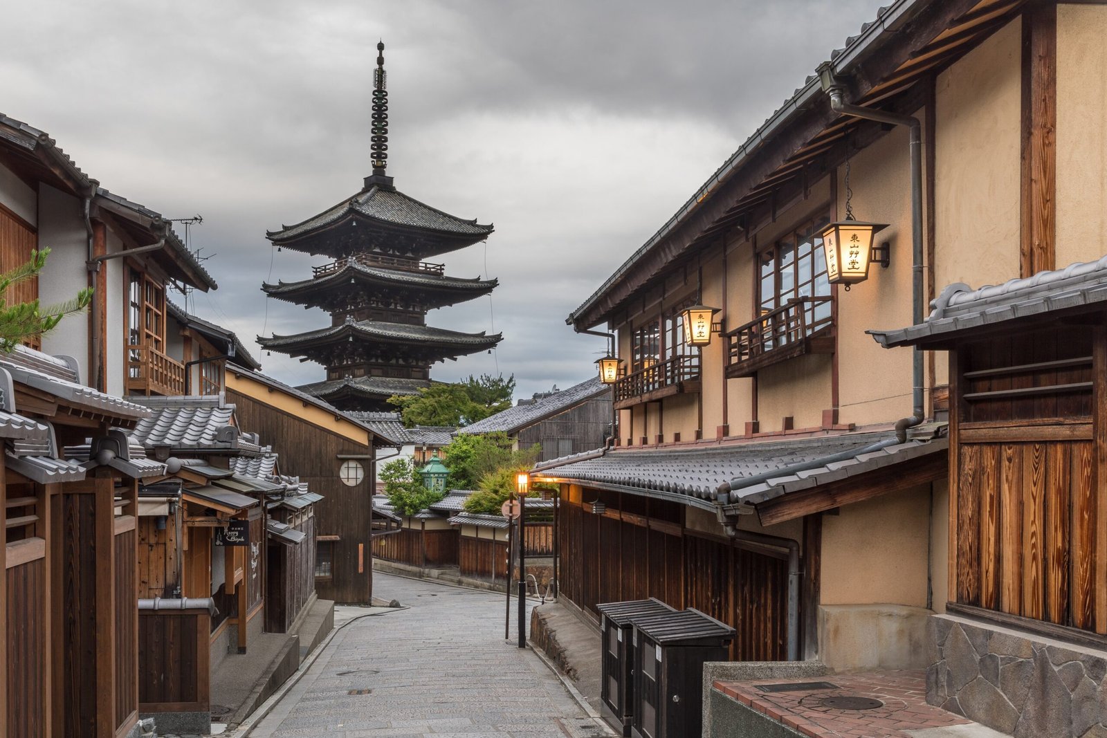 5. Kyoto, Japan: A Thousand Years of Imperial Rule (image credits: wikimedia)