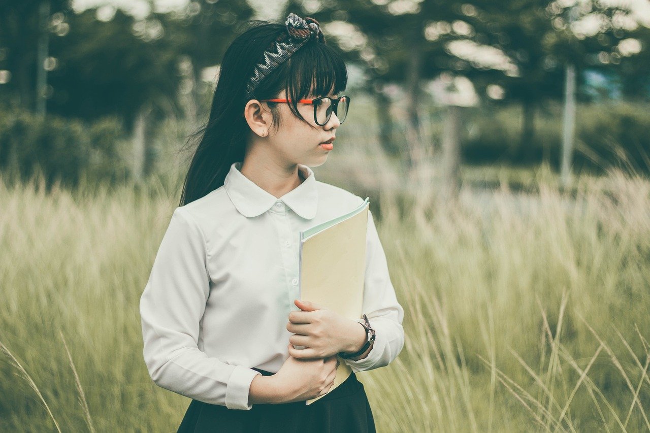 Matilda – Roald Dahl (1988) 📚✨ (image credits: pixabay)
