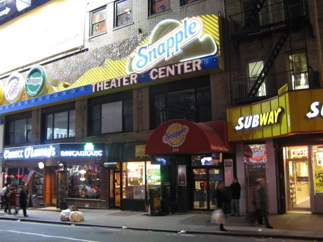 9. Quaker’s Snapple Acquisition (1994) – $1.4 Billion+ Lost (image credits: wikimedia)