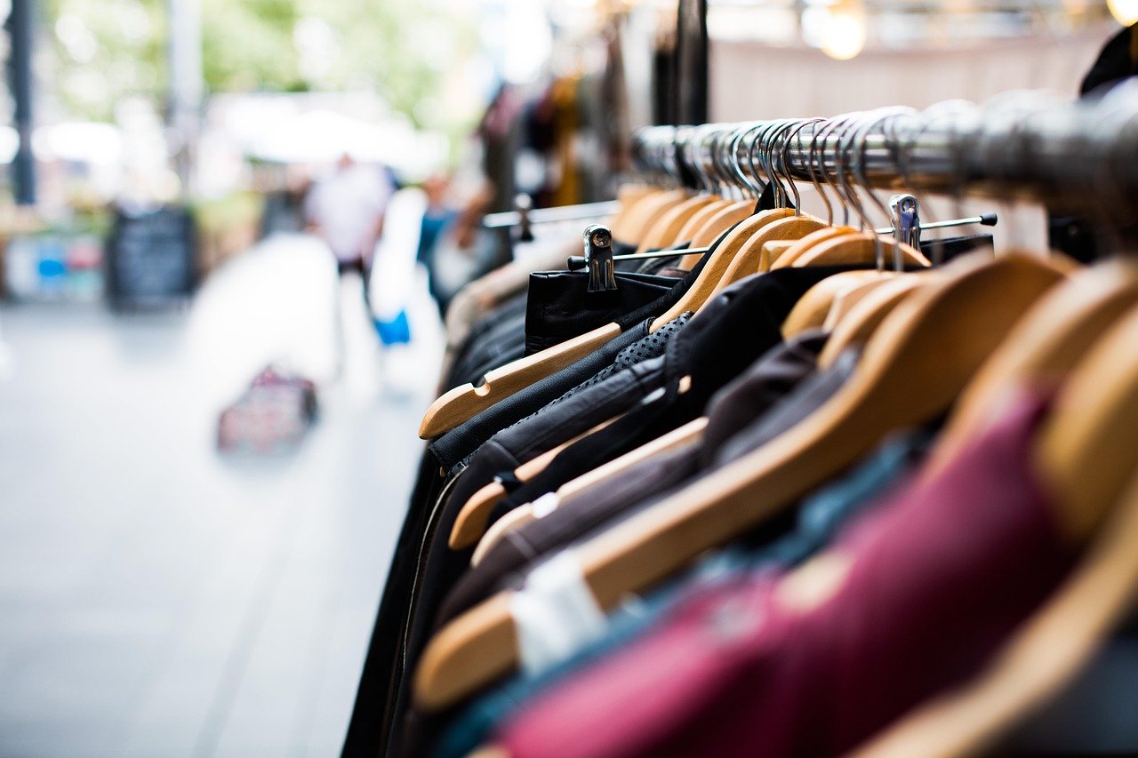 60% of the World’s Clothes Are Made in Just 5 Countries (image credits: pixabay)