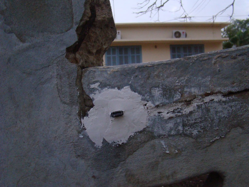 Dead Drops in Trees, Pipes, and Park Benches (image credits: wikimedia)