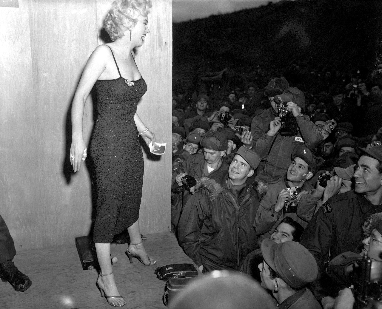Marilyn Monroe – Redefining Beauty Standards (image credits: pixabay)