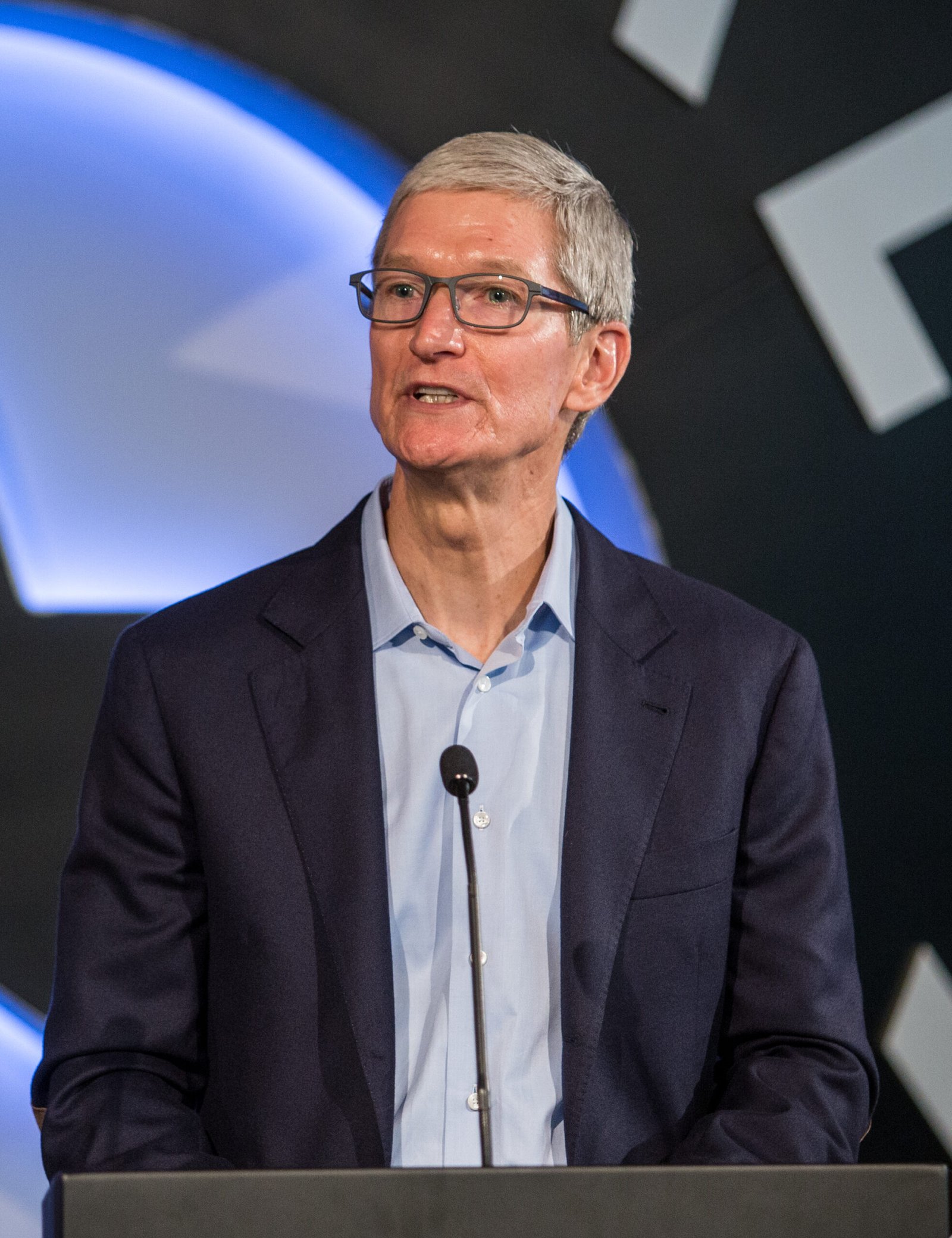 Tim Cook: The Master of Steady Growth (image credits: wikimedia)