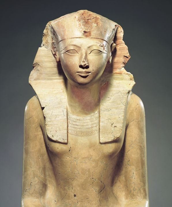 Hatshepsut: The Female Pharaoh Who Ruled as a King (image credits: wikimedia)
